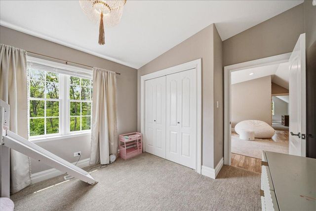 502 Stoney Ridge Court, Valparaiso, IN 46385