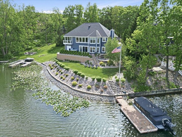 502 Stoney Ridge Court, Valparaiso, IN 46385