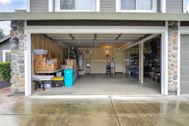 9512 Hutton Dr, Elk Grove, CA 95758