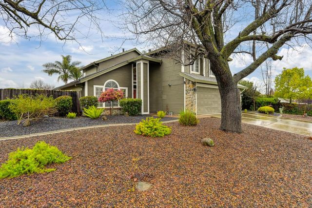 9512 Hutton Dr, Elk Grove, CA 95758