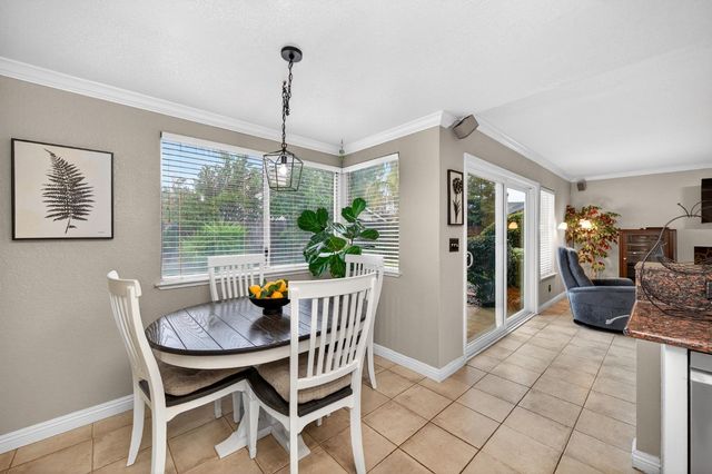 9512 Hutton Dr, Elk Grove, CA 95758