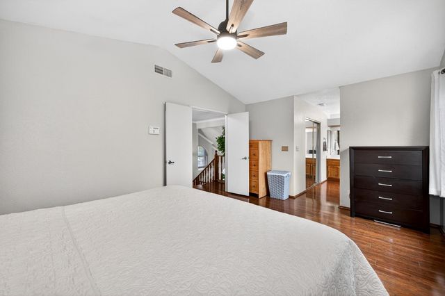 9512 Hutton Dr, Elk Grove, CA 95758