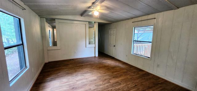 2066 County Road 332, Cleveland, TX 77327