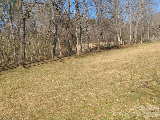 1638 Bess Town Road, Bessemer City, NC 28016