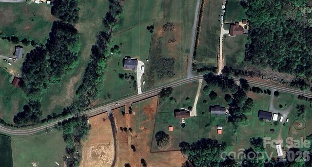 1638 Bess Town Road, Bessemer City, NC 28016