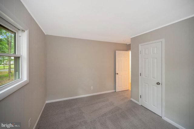 206 STRATFORD CIR, Locust Grove, VA 22508