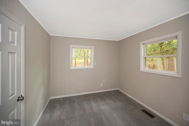 206 STRATFORD CIR, Locust Grove, VA 22508