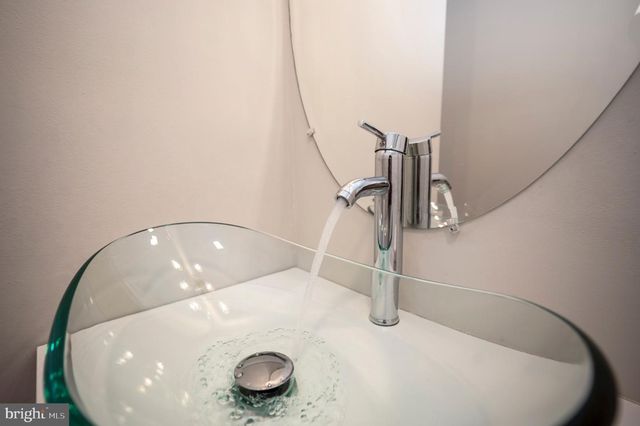 206 STRATFORD CIR, Locust Grove, VA 22508