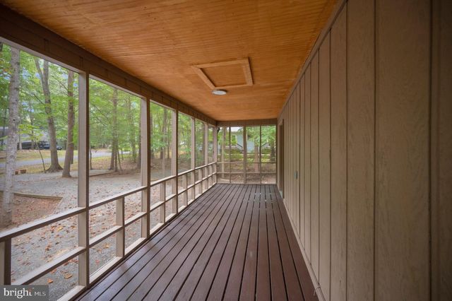 206 STRATFORD CIR, Locust Grove, VA 22508