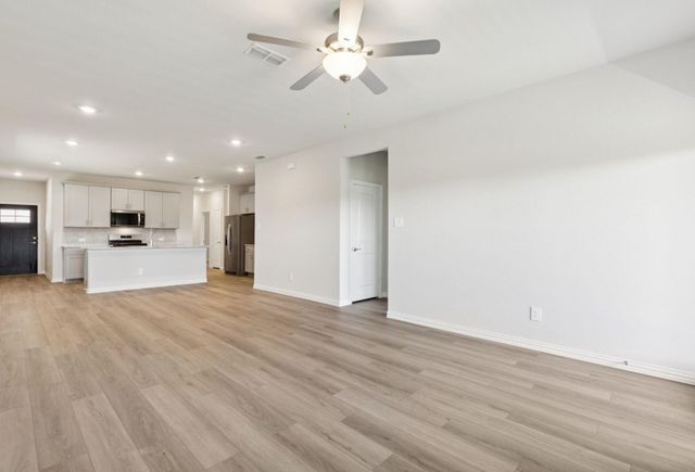 109 Greenbriar Drive, Princeton, TX 75071