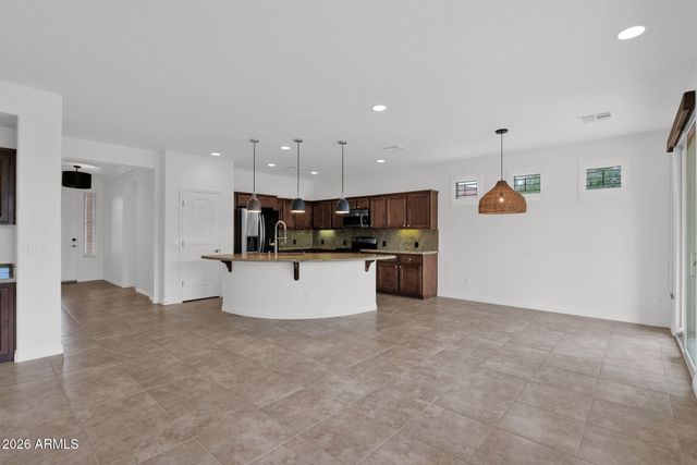 1668 E ADELANTE Way, Queen Creek, AZ 85140