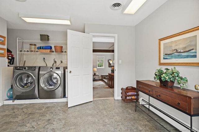 112 Parkview Road N, Pound Ridge, NY 10576