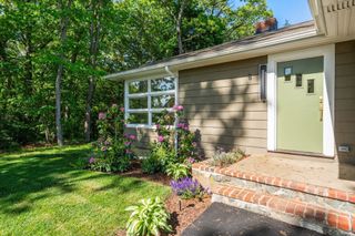 8 Everett St, Wakefield, MA 01880