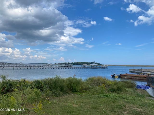 4641 Masonboro Loop Road, Wilmington, NC 28409