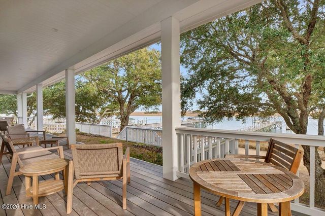 2322 Scotts Hill Loop Road, Wilmington, NC 28411