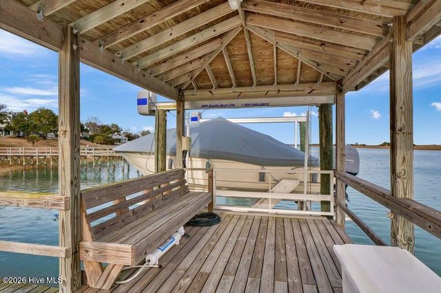 2322 Scotts Hill Loop Road, Wilmington, NC 28411