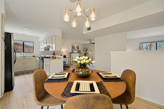 2805 Camino Del Bosque, Santa Fe, NM 87507