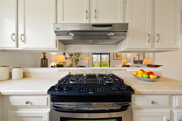 2805 Camino Del Bosque, Santa Fe, NM 87507