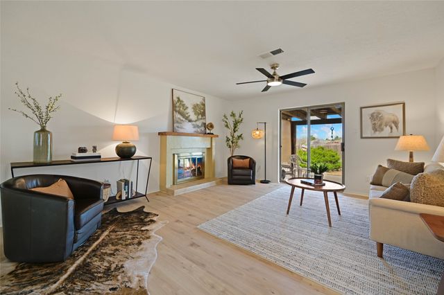 2805 Camino Del Bosque, Santa Fe, NM 87507