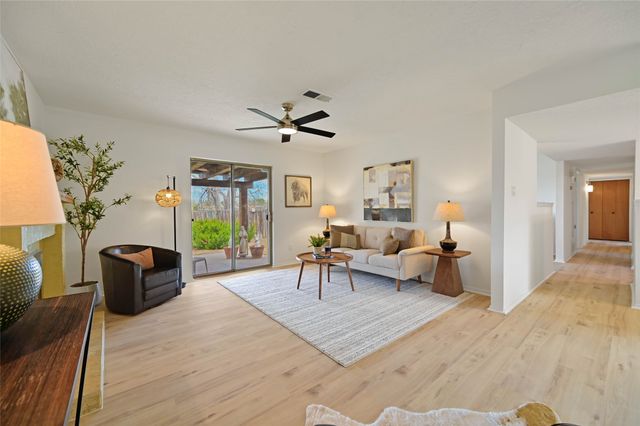 2805 Camino Del Bosque, Santa Fe, NM 87507