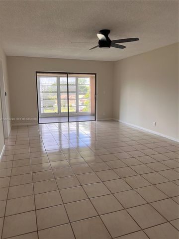 8101 SW 24th Ct 406, Davie, FL 33324