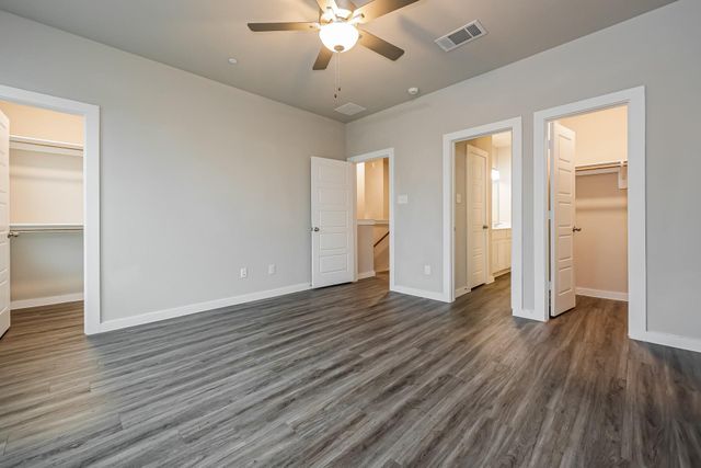 18624 Whimsic Alley, Shenandoah, TX 77385