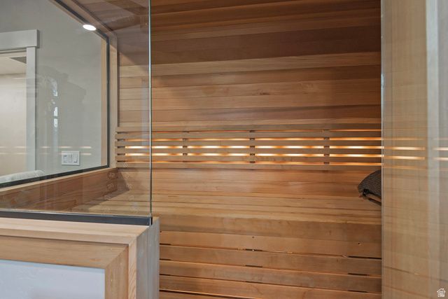 5272 W AMBERMONT DR, Herriman, UT 84096