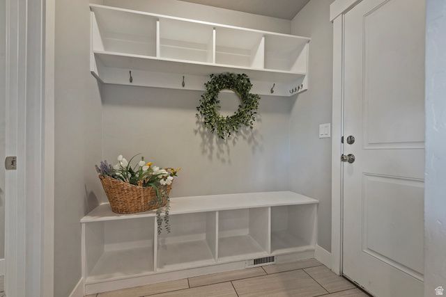 5272 W AMBERMONT DR, Herriman, UT 84096