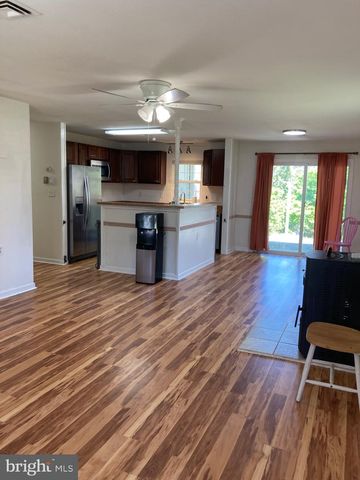21 BUCKINGHAM DR, Southampton, NJ 08088