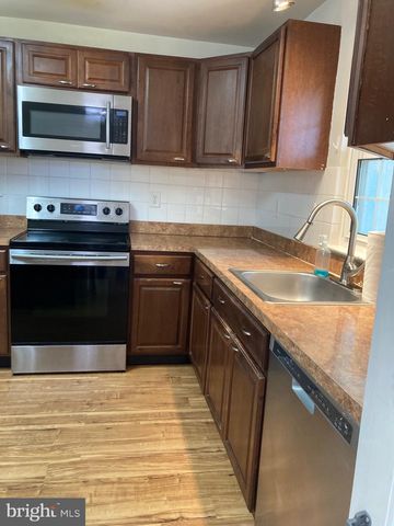21 BUCKINGHAM DR, Southampton, NJ 08088