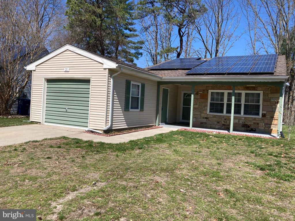 21 BUCKINGHAM DR, Southampton, NJ 08088