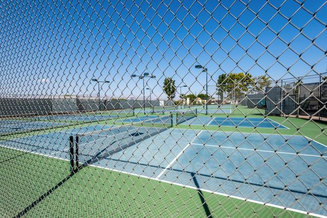 1527 Spyglass Plaza, Palm Springs, CA 92264