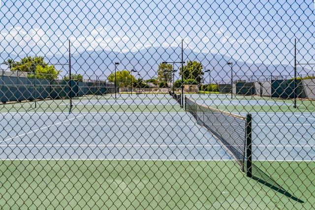 1527 Spyglass Plaza, Palm Springs, CA 92264