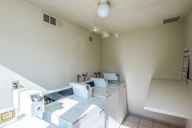 1527 Spyglass Plaza, Palm Springs, CA 92264