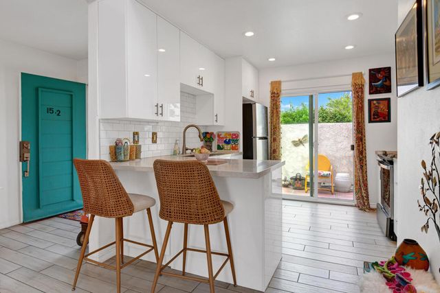 1527 Spyglass Plaza, Palm Springs, CA 92264