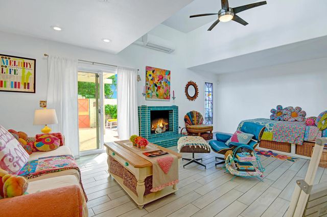 1527 Spyglass Plaza, Palm Springs, CA 92264