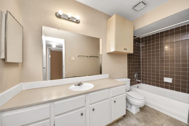 12639 Ashford Meadow Drive 2, Houston, TX 77082