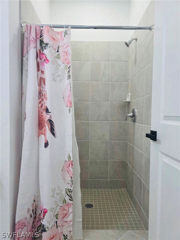 9230 Aqua Overlook CT, Lehigh Acres, FL 33936