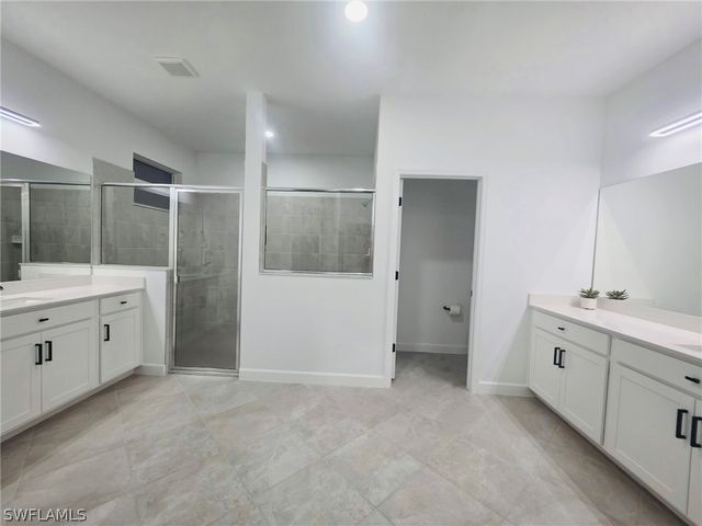 9230 Aqua Overlook CT, Lehigh Acres, FL 33936