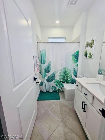 9230 Aqua Overlook CT, Lehigh Acres, FL 33936