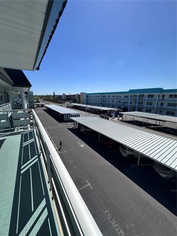 5935 30TH AVENUE S 304, Gulfport, FL 33707