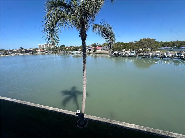 5935 30TH AVENUE S 304, Gulfport, FL 33707