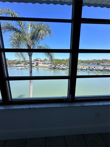 5935 30TH AVENUE S 304, Gulfport, FL 33707