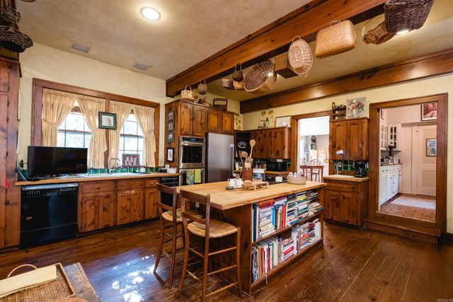 5116 Edgewood Road, Little Rock, AR 72207