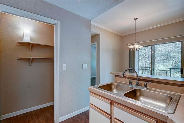 6000 Shepherd Mountain CV 1401, Austin, TX 78730