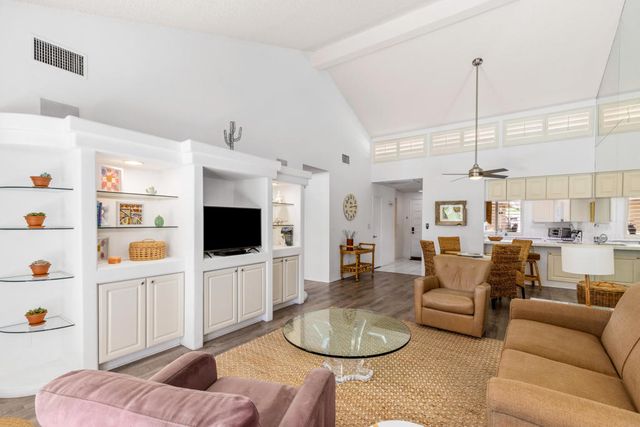 112 Giralda Circle, Palm Desert, CA 92260
