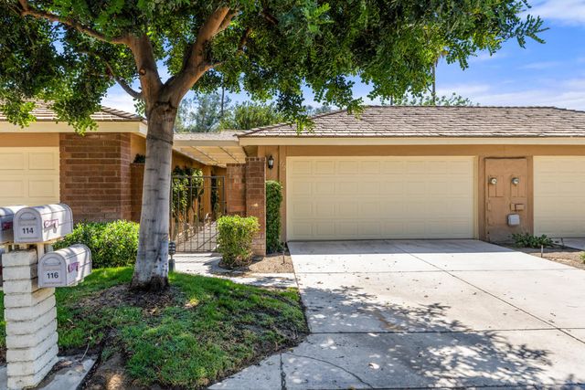 112 Giralda Circle, Palm Desert, CA 92260