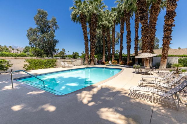112 Giralda Circle, Palm Desert, CA 92260