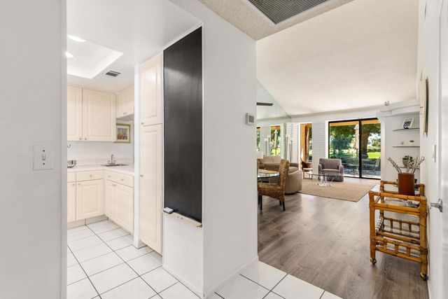 112 Giralda Circle, Palm Desert, CA 92260