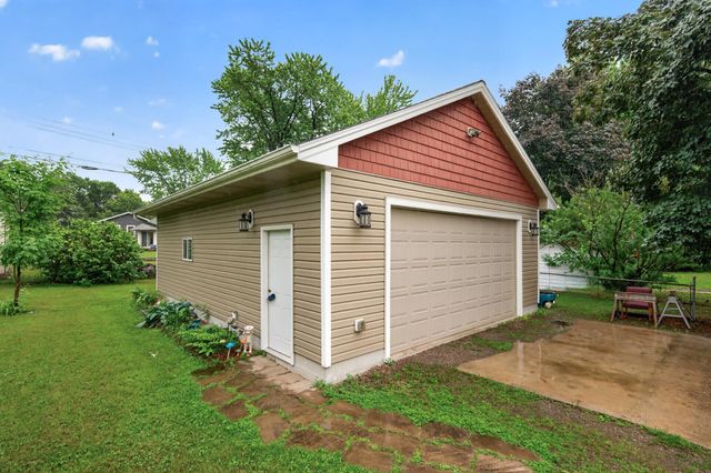 11461 Heather Street NW, Coon Rapids, MN 55433